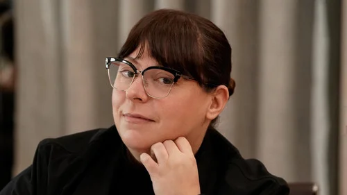 Убийства в одном здании 3 сезон 1 серия — кадр