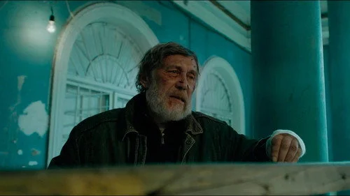 Игра на выживание 1 сезон 10 серия — кадр